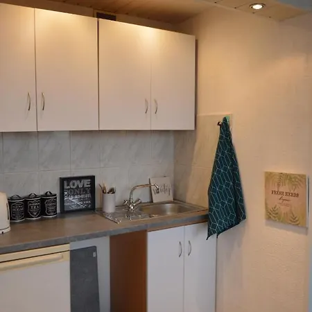 Good Morning In Apartman *